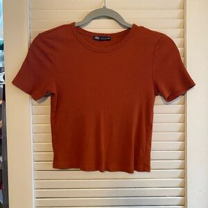 Zara Women's Rust Ribbed Top